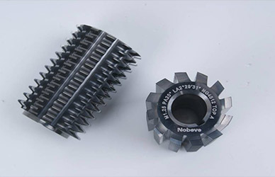 PVD����Ϳ���ڹ��߶ƺ�װ�ζƵ�����